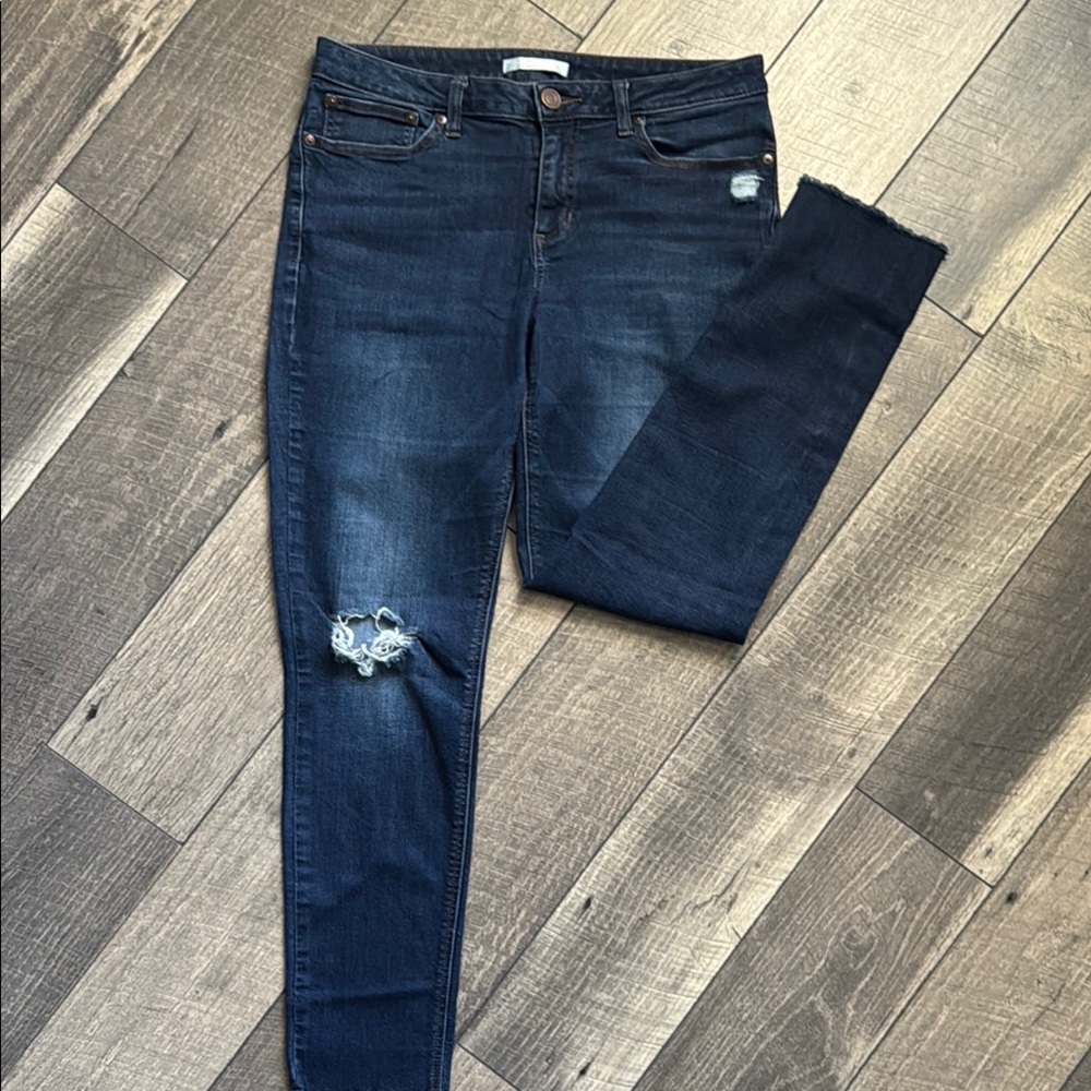 Lauren Conrad Women's Distressed Dark Blue Skinny Jeans Size 12
